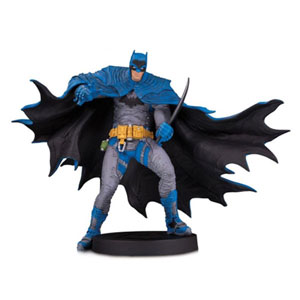 Dc Designer Series Statue Batman By Rafael Gramp